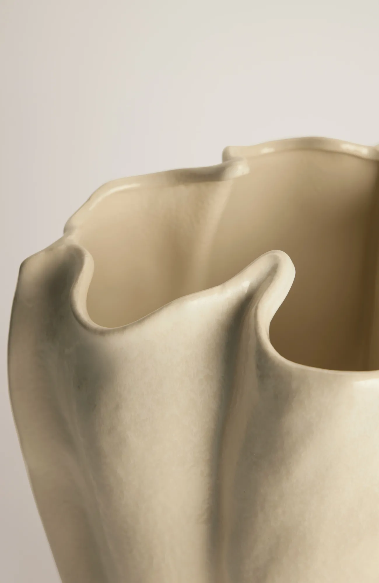 J.Jill Elements Organic Shaped Vase Cream Hot
