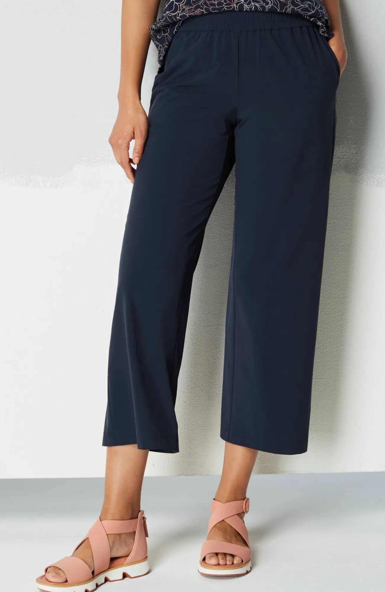 J.Jill Fit On-The-Go Full-Leg Crops Navy Blue Discount
