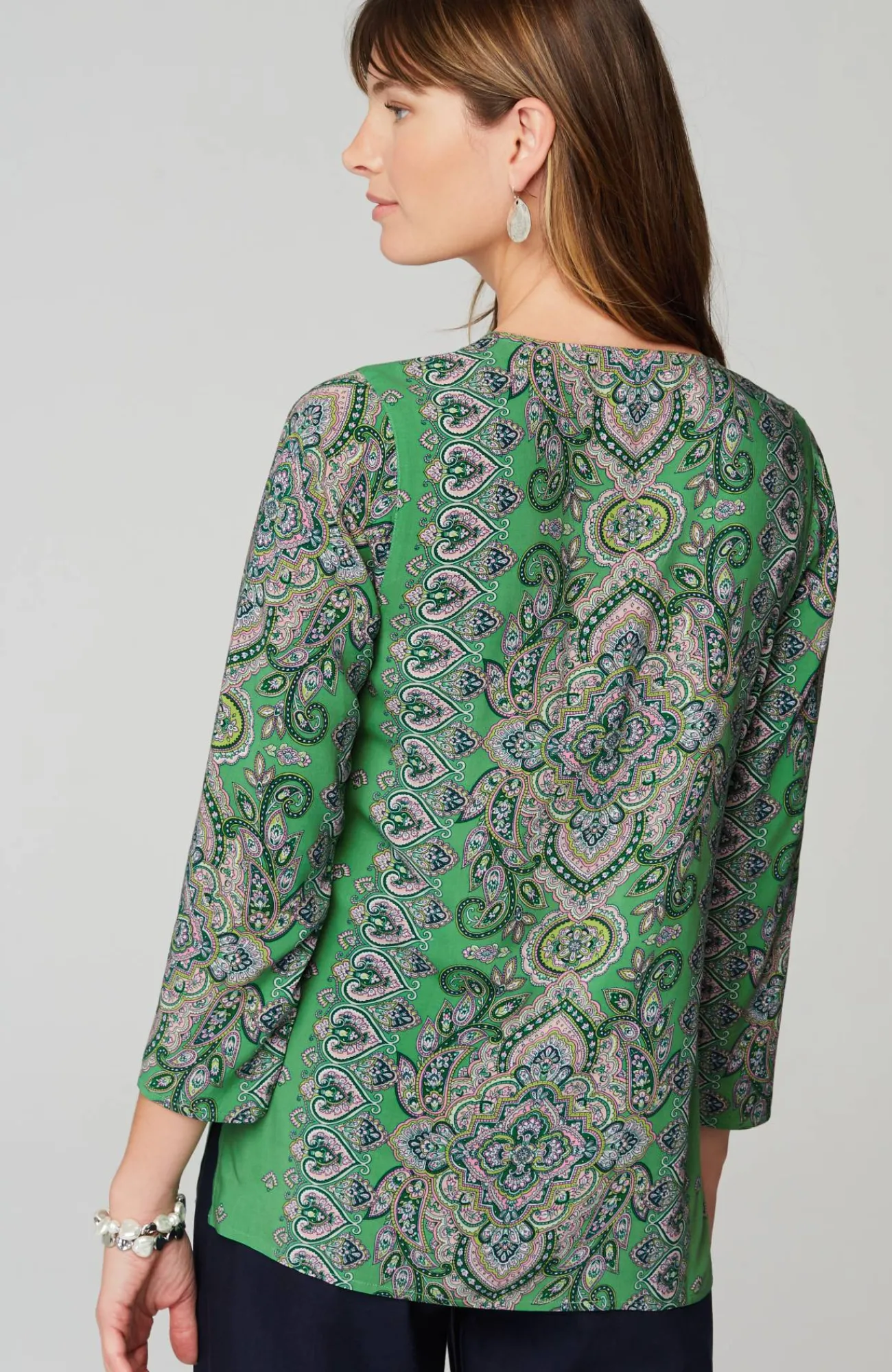 J.Jill Placed-Paisley Top Garden Green Bold Paisley Hot