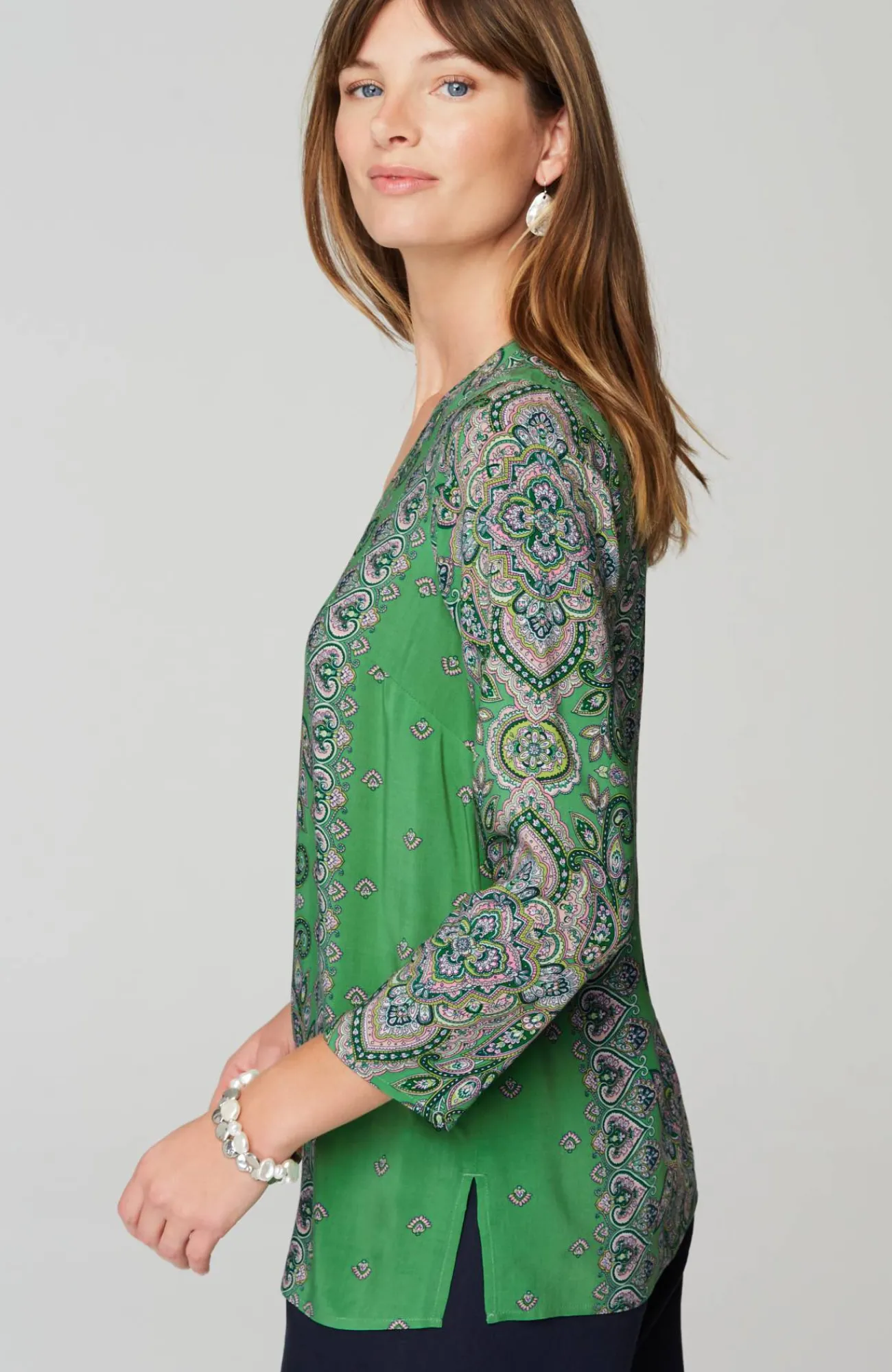 J.Jill Placed-Paisley Top Garden Green Bold Paisley Hot
