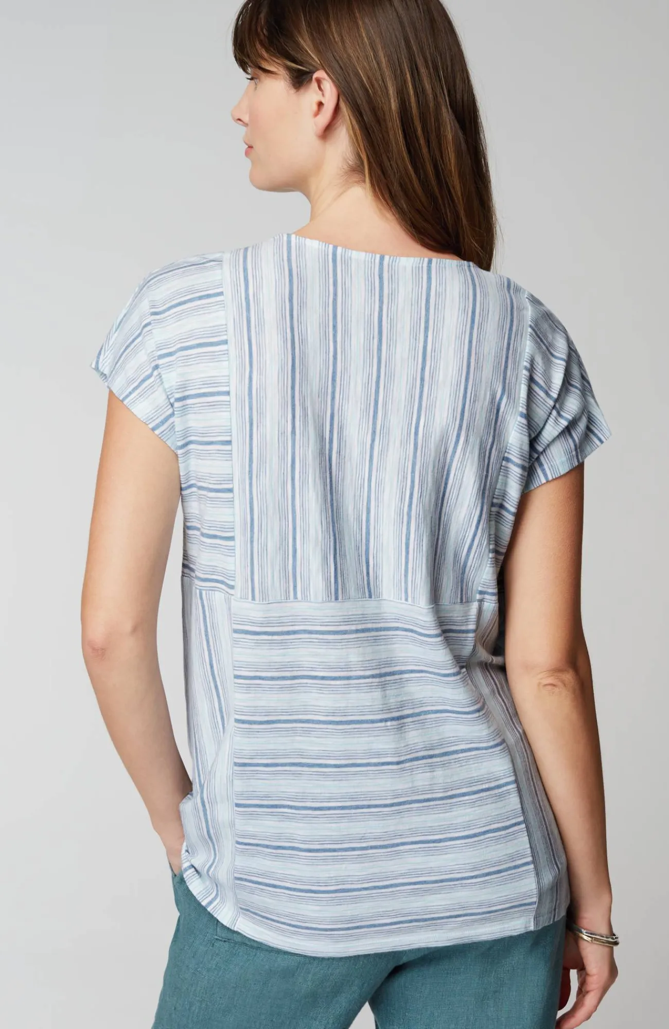 J.Jill Pure Jill Round-Neck Variegated Striped Tee White Multi Fashion