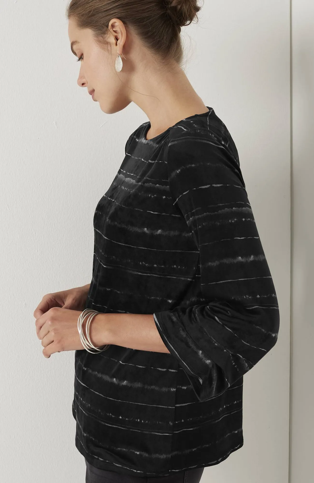 J.Jill Pure Jill Velour Pleated-Sleeve Top Black Tonal Painterly Stripe Store