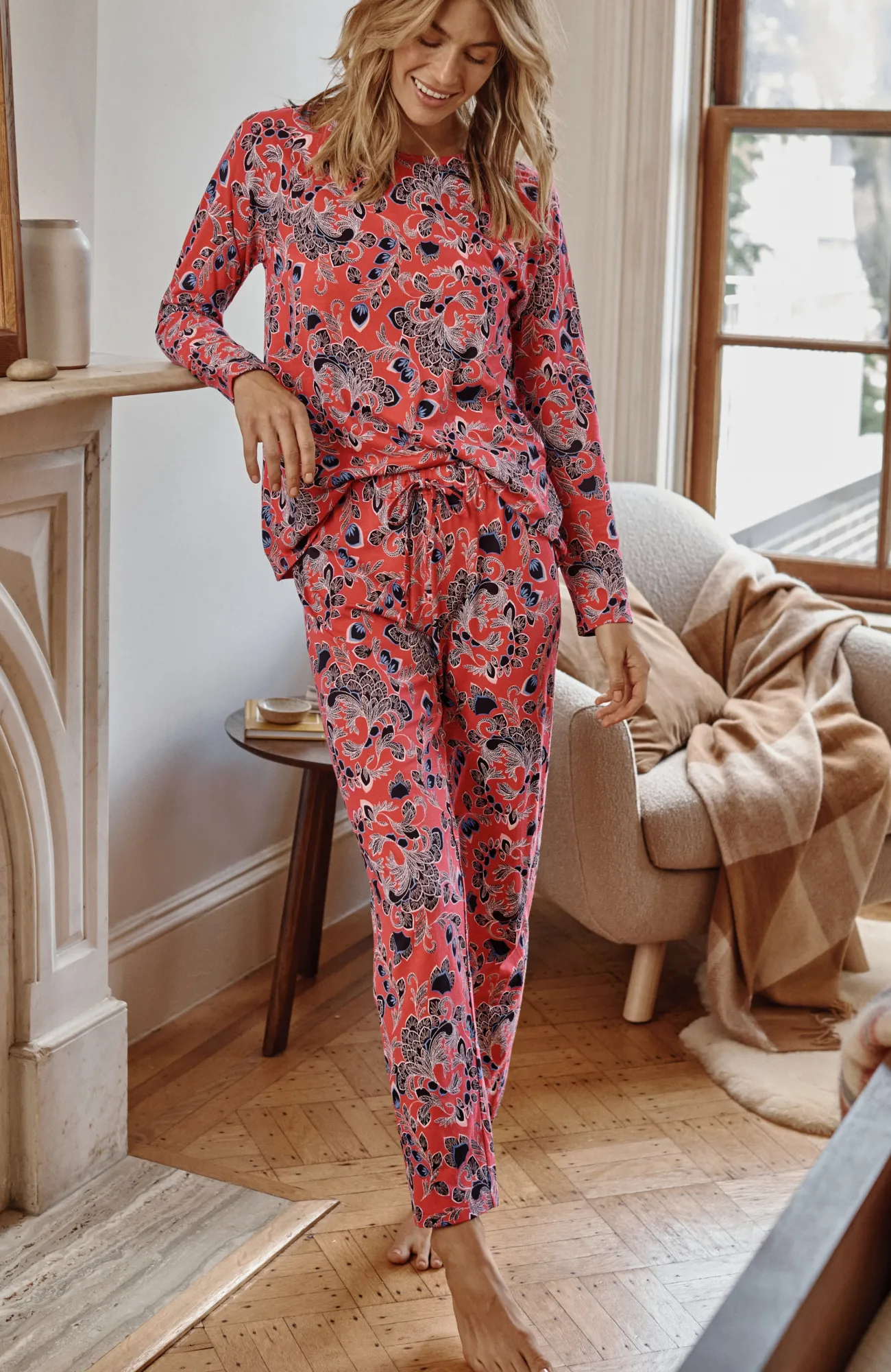 J.Jill Sleep Ultrasoft Slim-Leg Ankle Pants Soft Red Feathery Floral Best